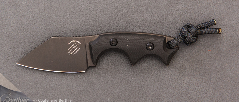 Black BB DRAGO Cutter V2 neck knife by Bastinelli