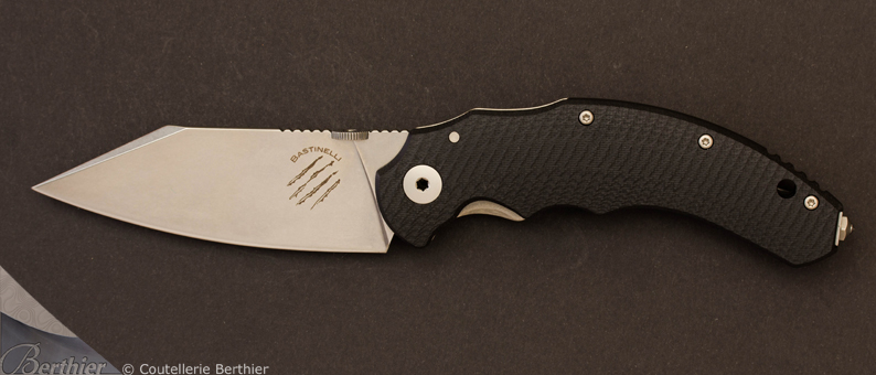 Compact Dragotac tactical folding knife by Bastinelli