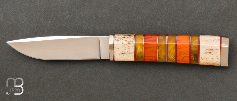 Couteau de chasse Oosic et ambre rouge Tapio Virkkala par D'Holder