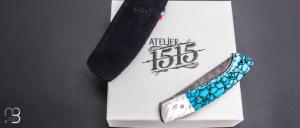    Couteau " 1515 collection Amérindienne  " par Manu Laplace - Nacre blanche et turquoise - Lame Damasteel