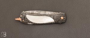 Couteau  "  Lock Back  " custom par Warren OSBORNE - Full damas et nacre blanche