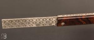    Couteau " L'Olonnois " par L'Atelier du capitaine - Bois de fer d'Arizona et damas