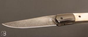  Couteau  " Sacre " de collection par Yorick Stoupy - Ivoire de phacochère et 14c28N