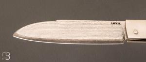 Couteau  "  Slipjoint " de collection par Vincent Lafaye - Fatcarbon space coral et lame damas Suminagashi