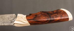    Couteau droit par Nicolas Mestrallet - Atelier du couteau de Vaunaveys - Lame forgée acier damas mosaïque et loupe de bois de fer