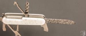 Couteau " Special Companion Damast Limited Edition 2025 " par Victorinox - 1.3901.J25