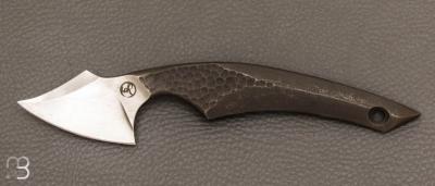 Couteau  " Neck knife " U10A satiné de Eliott Robinson