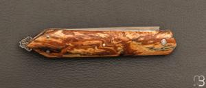  Couteau Laguiole en Aubrac modèle "Bee Back” bois d'Aubrac