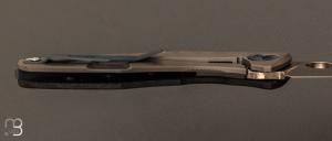 Couteau  " Drunken " fibre de carbone/Titane et lame CPM-S90V par Spyderco - C235CFTIP