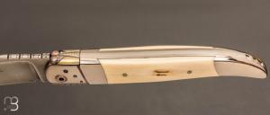  Couteau  "  Laguiole custom" de Jacques Jobin - Mammouth / Titane et damas