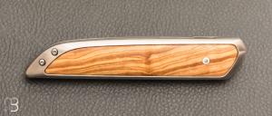 Couteau " Le Galeriste Titane LPO " button-lock par Lepage Knives - Olivier