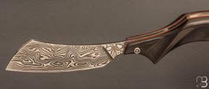    Couteau " Phasme " par la Coutellerie Savignac - Fibre de carbone et lame damas