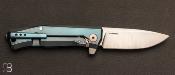 Couteau de poche MYTO blue titanium MT01BL - Molletta design par Lionsteel
