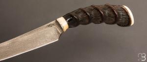 Couteau "  droit  " Damas et corne d'oryx par Guy Poggetti