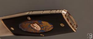   Couteau  " galet de poche " pliant par Bastien Toubhans - Atelier Beau Merle - Corne de buffle et mokume