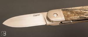  Couteau " Bouledogue " liner-lock de Stéphane Sagric - Os teinté et lame en RWL34