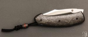 Couteau  " Front-flipper custom " par Fabrice Delbart - Fatcarbon® et lame en RWL34