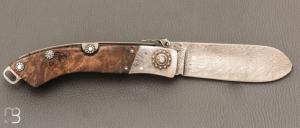    Couteau " Navaja Montañesa" par Jesus Granda - Loupe d'érable et lame damas