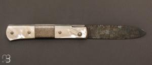 Couteau " Robespierre " nacre et damas de Robert Beillonnet
