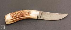    Couteau droit par Henri VIALLON - Bois de cerf et damas