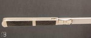   Couteau " 1er prototype d'Issoire serti " pliant fait main par Bastien Toubhans - Fibre de carbone et RWL34