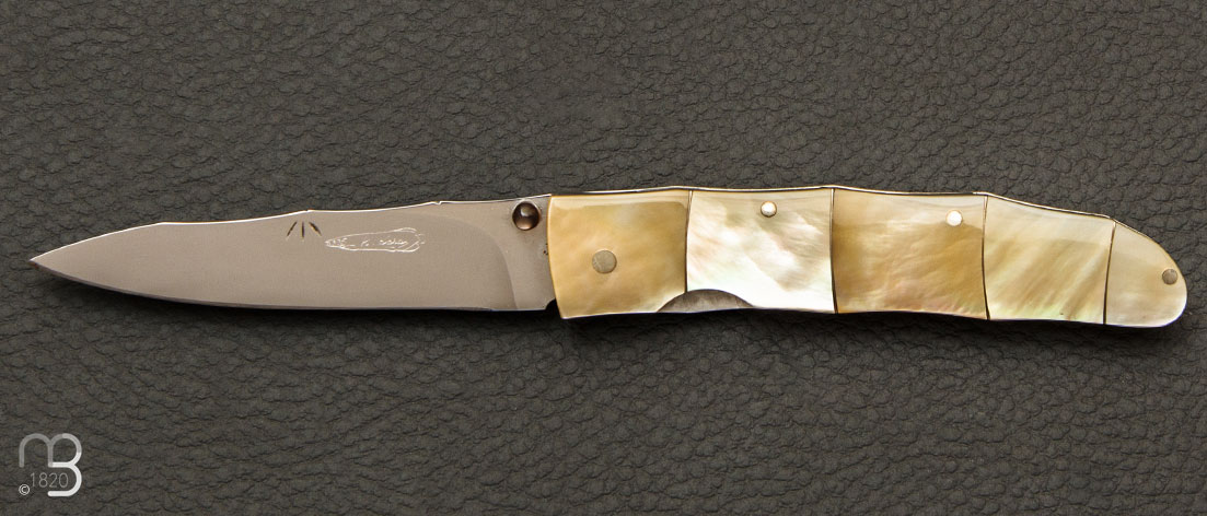 Couteau de poche Medake Maru en nacre par Koji Hara