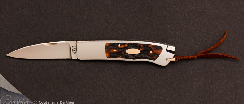 Couteau Interframe Orion en bois de cerf par Ron Lake