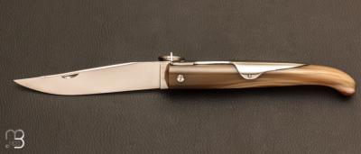 Couteau Yatagan 16 cm Corne blonde par J. Mongin avec étui cuir.