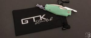 Couteau  " Elementak "  Tiffany Blue G10 et lame en RWL34 de GTKnives - Thomas Gony