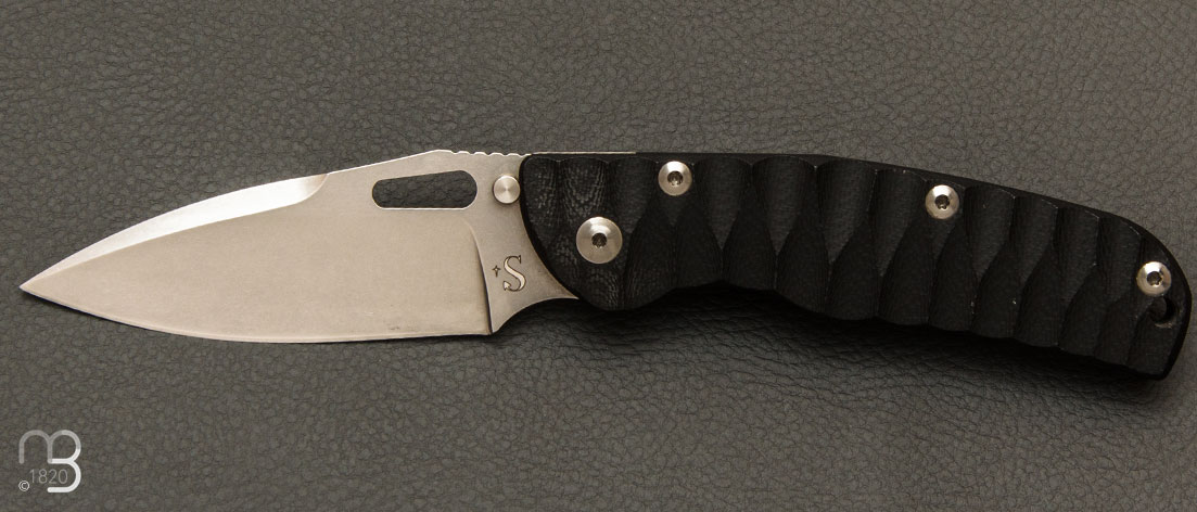 Couteau custom Officer G10 Black par Sacha Thiel