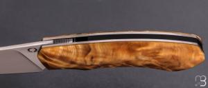    Couteau " Front-flipper custom " par Fabio Pitton - Fourche de peuplier et lame en W2