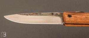   Couteau  "  le Rustique " piémontais par Julien Maria - Acacia et lame en XC75