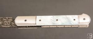    Couteau " Yssingeaux " par Tim Bernard - Nacre et damas mosaïque