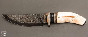    Couteau " droit custom " de Benoit Maguin - Damas de J.P Sire et Ivoire de phacochère