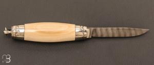 Couteau  "  tonneau " scrimshaw damas de Jean-Michel Remaud